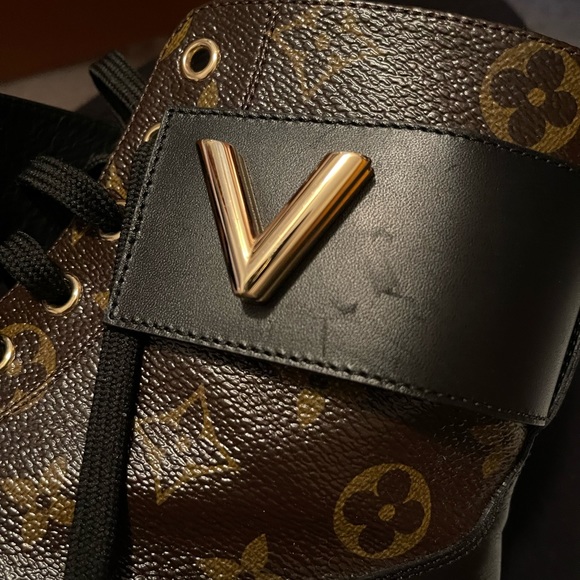 Louis Vuitton WONDERLAND FLAT RANGER - Picture 7 of 9
